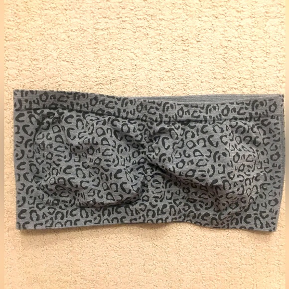 🔥3/$25🔥Sexy Leopard Print Crop Tube Top - Picture 1 of 5